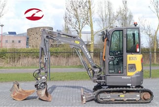 Volvo ECR25 Elektrisch | JECR25D | Kipplöffel | Löffel (2021) Volvo ECR25 Elektrisch | JECR25D | Kipplöffel | Löffel (2021)