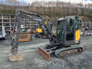 2022 Volvo EC35D Miniexcavadora