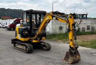 Mini-pelle Caterpillar 302,5 de 2001 Mini-pelle Caterpillar 302,5 de 2001