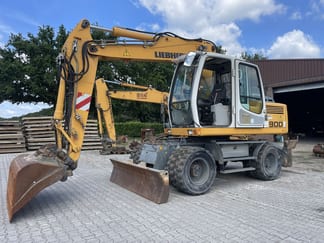 Pelle sur roues Liebherr A900C HD LITRONIC de 2004