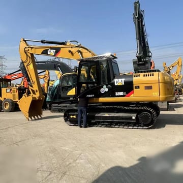 Escavadora de rastos 2025 Caterpillar 320D2L, vista lateral Escavadora de rastos 2025 Caterpillar 320D2L, vista lateral