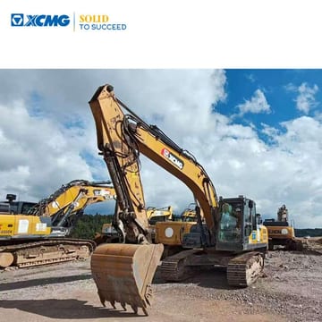 2022 XCMG XE215DA crawler excavator front three-quarter view 2022 XCMG XE215DA crawler excavator front three-quarter view