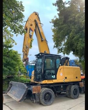2018 Caterpillar MH3022 material handler, front three-quarter view 2018 Caterpillar MH3022 material handler, front three-quarter view