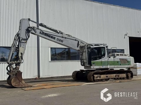 2018 Liebherr R926 LC crawler excavator, side view 2018 Liebherr R926 LC crawler excavator, side view