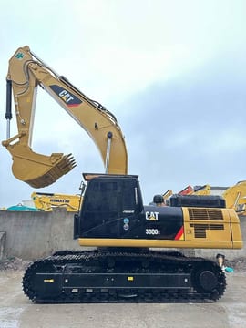2023 Caterpillar 330D2 excavator, side view 2023 Caterpillar 330D2 excavator, side view