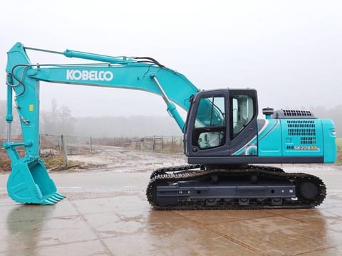 2025 Kobelco SK220XDLC-10 crawler excavator, side profile view 2025 Kobelco SK220XDLC-10 crawler excavator, side profile view
