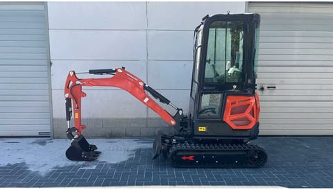 2026 Kubota DM18Y PRO mini excavator, side view 2026 Kubota DM18Y PRO mini excavator, side view