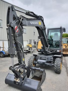 2021 Volvo EW60E wheel excavator front view 2021 Volvo EW60E wheel excavator front view