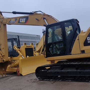 2019 Caterpillar 320GC crawler excavator side view 2019 Caterpillar 320GC crawler excavator side view