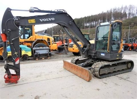2017 Volvo ECR88D crawler excavator, side view 2017 Volvo ECR88D crawler excavator, side view