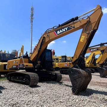 2023 Sany SY215C Pro crawler excavator, side view 2023 Sany SY215C Pro crawler excavator, side view