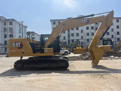 2024 Caterpillar 320GC crawler excavator, side view