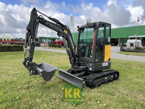 2026 Volvo ECR25D mini excavator, side view 2026 Volvo ECR25D mini excavator, side view