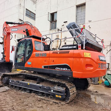 2024 Doosan DX340LCA crawler excavator, rear three-quarter view 2024 Doosan DX340LCA crawler excavator, rear three-quarter view