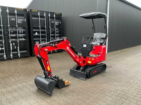 Field Construction HFT12 mini excavator, front three-quarter view Field Construction HFT12 mini excavator, front three-quarter view