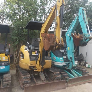2023 Caterpillar 302C mini excavator, front three-quarter view 2023 Caterpillar 302C mini excavator, front three-quarter view