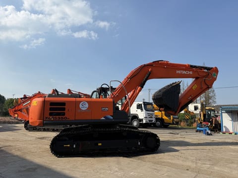 2024 Hitachi Zaxis 350H crawler excavator, side view 2024 Hitachi Zaxis 350H crawler excavator, side view