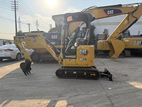 2022 Caterpillar 301.7 mini excavator side view 2022 Caterpillar 301.7 mini excavator side view