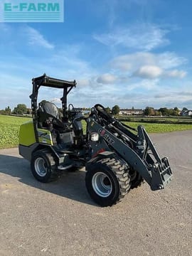 2023 Giant 306 mini excavator, side view 2023 Giant 306 mini excavator, side view