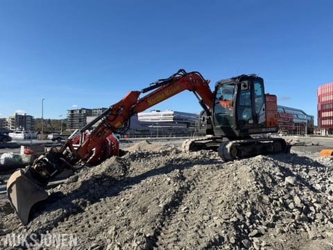 2022 Hitachi ZE85 excavator with tiltrotator, side view