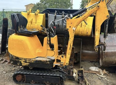 2013 JCB 8008 CTS mini excavator, side view 2013 JCB 8008 CTS mini excavator, side view
