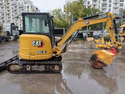 2020 Caterpillar 303.5ECR crawler excavator side view 2020 Caterpillar 303.5ECR crawler excavator side view