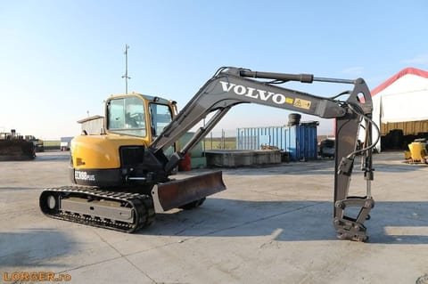 2010 Volvo ECR88 PLUS mini excavator, side profile view 2010 Volvo ECR88 PLUS mini excavator, side profile view