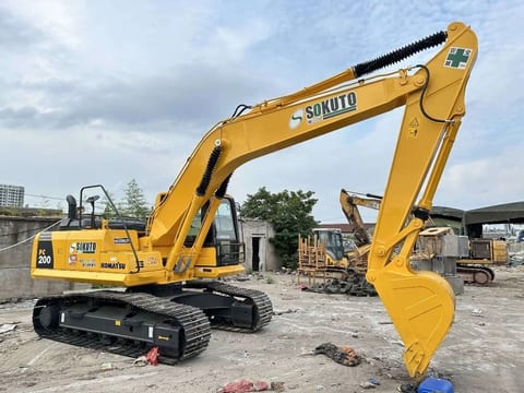 2022 Komatsu PC200-8 Raupenbagger Seitenansicht 2022 Komatsu PC200-8 Raupenbagger Seitenansicht