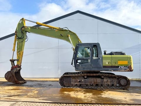 2007 Hyundai R210LC-7 crawler excavator, side profile view 2007 Hyundai R210LC-7 crawler excavator, side profile view
