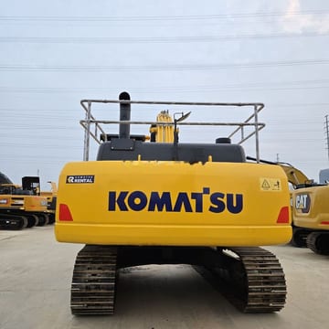 2019 Komatsu PC350-7 crawler excavator rear view 2019 Komatsu PC350-7 crawler excavator rear view