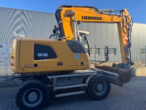 2019 Liebherr A916 LITRONIC wheel excavator, side view 2019 Liebherr A916 LITRONIC wheel excavator, side view