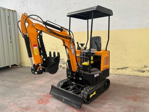 SME TP13 (VICSEC VC15D) mini excavator, front three-quarter view SME TP13 (VICSEC VC15D) mini excavator, front three-quarter view
