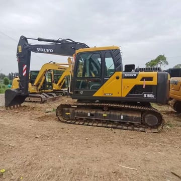 2021 Volvo EC140DLC excavator side view 2021 Volvo EC140DLC excavator side view