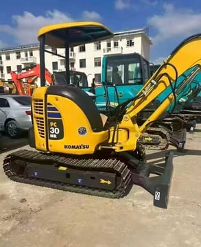 2024 Komatsu PC30 MR mini excavator, side view 2024 Komatsu PC30 MR mini excavator, side view
