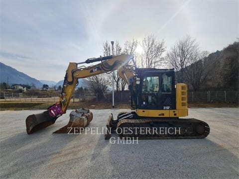 2018 Caterpillar 315FLCR crawler excavator, side view 2018 Caterpillar 315FLCR crawler excavator, side view