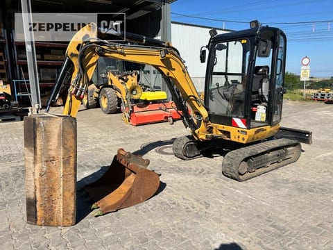2020 Caterpillar 302.7D mini excavator, side view 2020 Caterpillar 302.7D mini excavator, side view