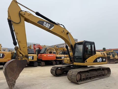 Escavatore cingolato Caterpillar 320D L del 2014, vista laterale Escavatore cingolato Caterpillar 320D L del 2014, vista laterale