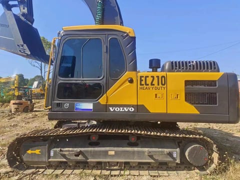 2023 Volvo EC210 Heavy Duty crawler excavator side view 2023 Volvo EC210 Heavy Duty crawler excavator side view