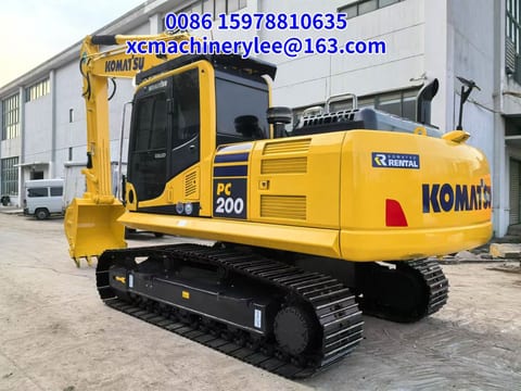 2023 Komatsu PC200 crawler excavator, rear three-quarter view 2023 Komatsu PC200 crawler excavator, rear three-quarter view