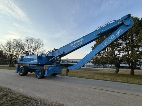 2000 Terex Fuchs MHL360 material handler, side profile view 2000 Terex Fuchs MHL360 material handler, side profile view