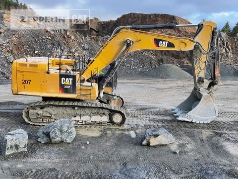 2019 Caterpillar 374FL crawler excavator side view 2019 Caterpillar 374FL crawler excavator side view