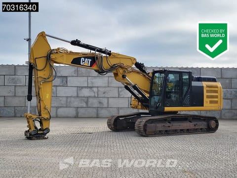 2016 Caterpillar 326FLN crawler excavator, side profile view 2016 Caterpillar 326FLN crawler excavator, side profile view