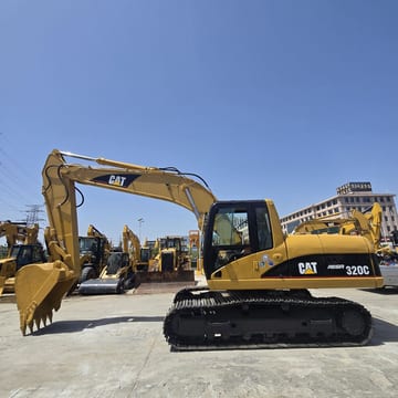 2019 Caterpillar 320C excavator side view 2019 Caterpillar 320C excavator side view