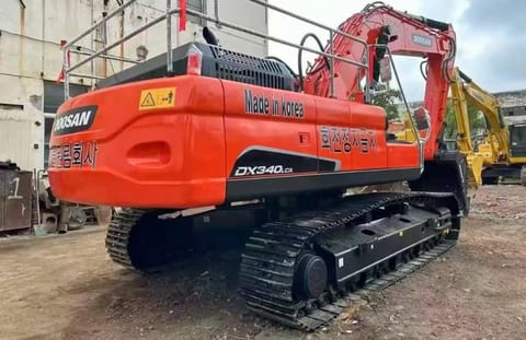 2024 Doosan DX340LCA crawler excavator rear view 2024 Doosan DX340LCA crawler excavator rear view