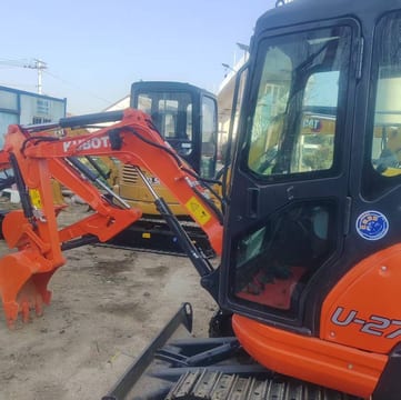 2022 Kubota U27 mini excavator, side view 2022 Kubota U27 mini excavator, side view
