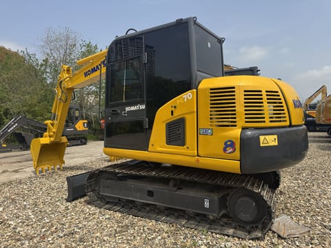 2024 Komatsu PC70-8 crawler excavator, rear three-quarter view 2024 Komatsu PC70-8 crawler excavator, rear three-quarter view