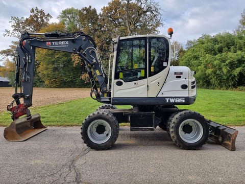 2013 Terex TW85 wheel excavator side view 2013 Terex TW85 wheel excavator side view