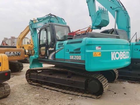 2015 Kobelco SK200-8 crawler excavator, rear three-quarter view 2015 Kobelco SK200-8 crawler excavator, rear three-quarter view