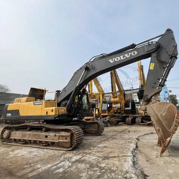 2012 Volvo EC480DL crawler excavator, side profile view 2012 Volvo EC480DL crawler excavator, side profile view