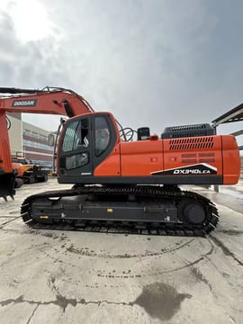 2024 Doosan DX340LCA crawler excavator side view 2024 Doosan DX340LCA crawler excavator side view